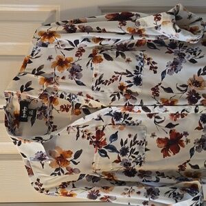 BY & BY BRAND WOMEN'S JUNIOR CREAM FLORAL FRONT BUTTON PLUS SIZE SHIRT SIZE XS